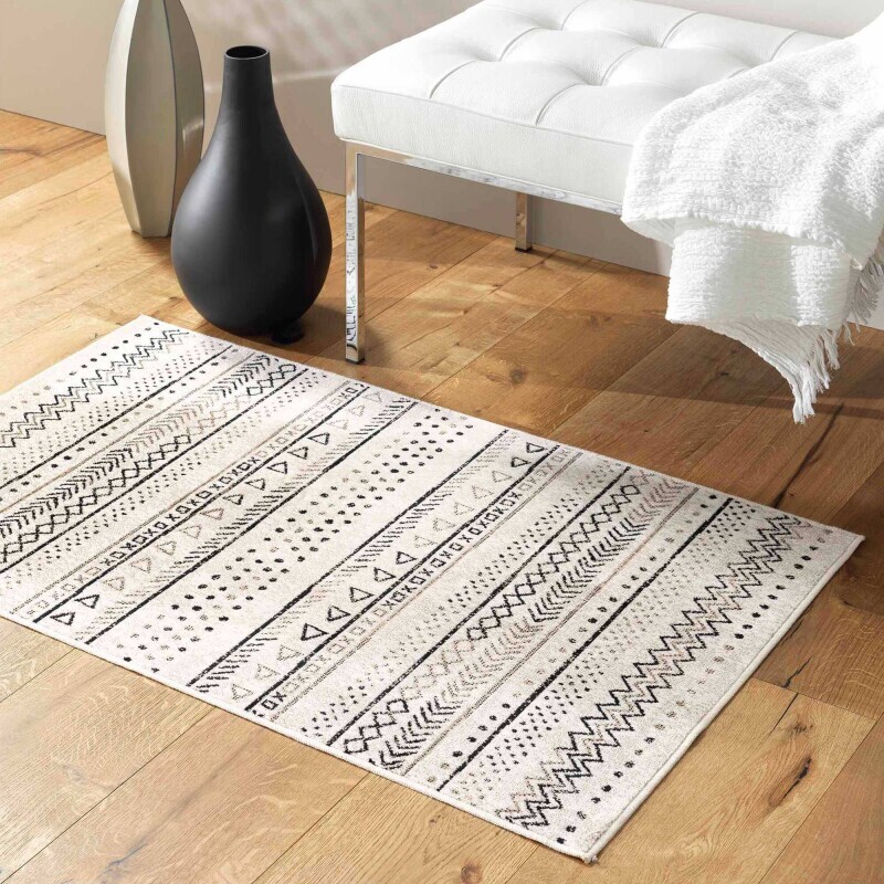 Covor cu motiv berber, efect uzat