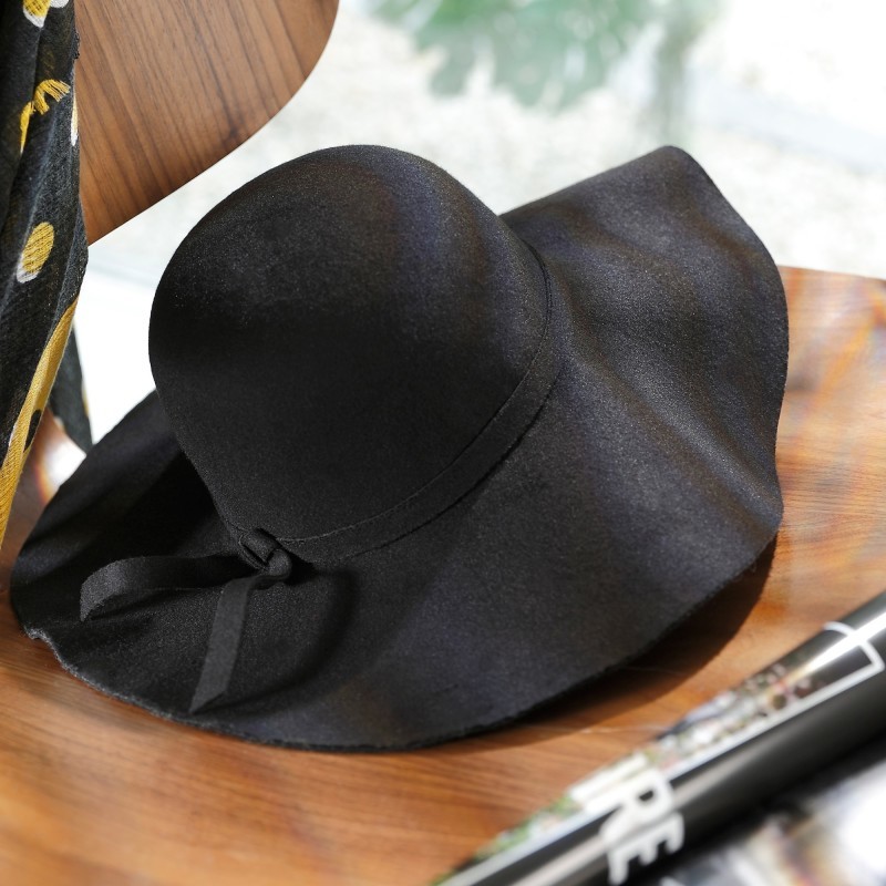 Plstěný elegantní klobouk