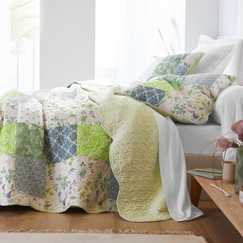 Prikrývka na posteľ s potlačou patchwork, štýl boutis