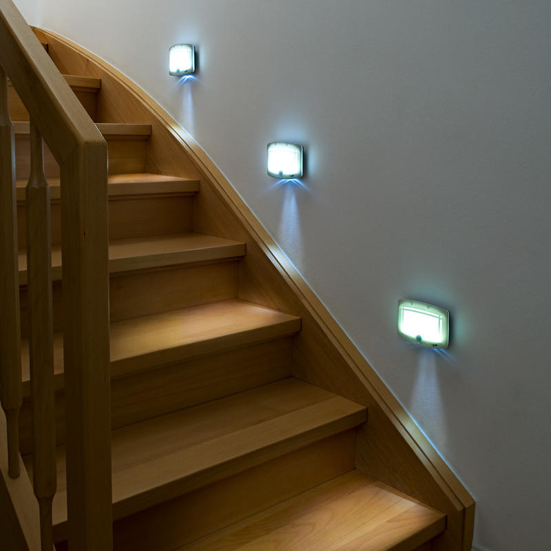 LED schodišťové světlo onerror=