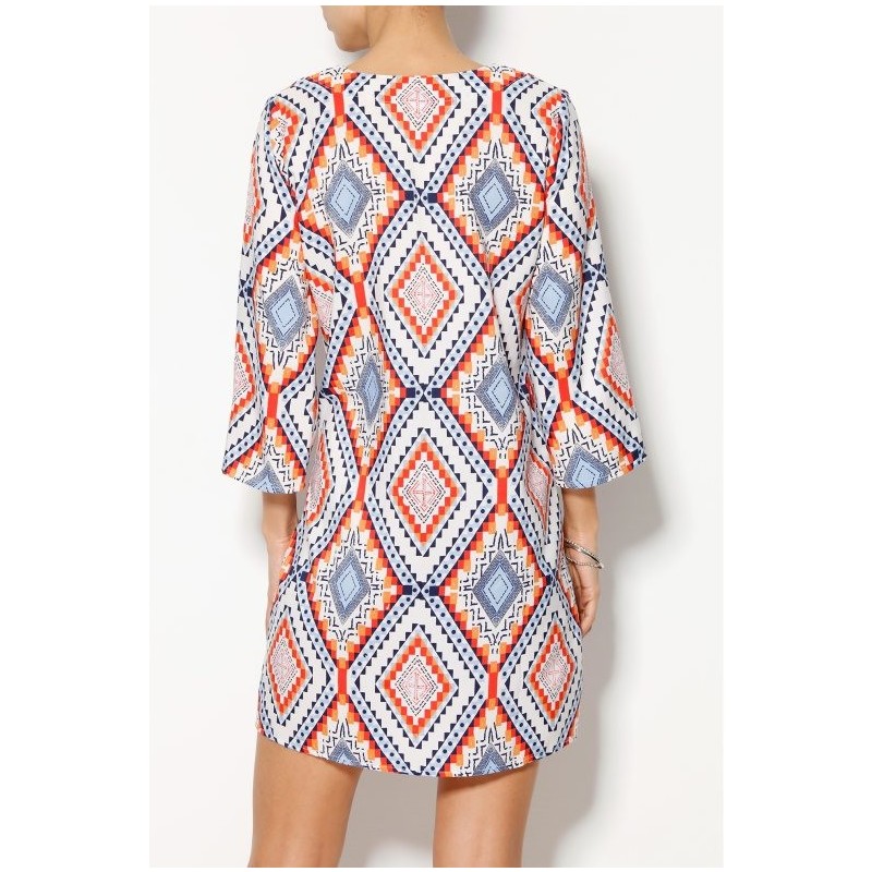 Tunikové šaty s geometrickým vzorom