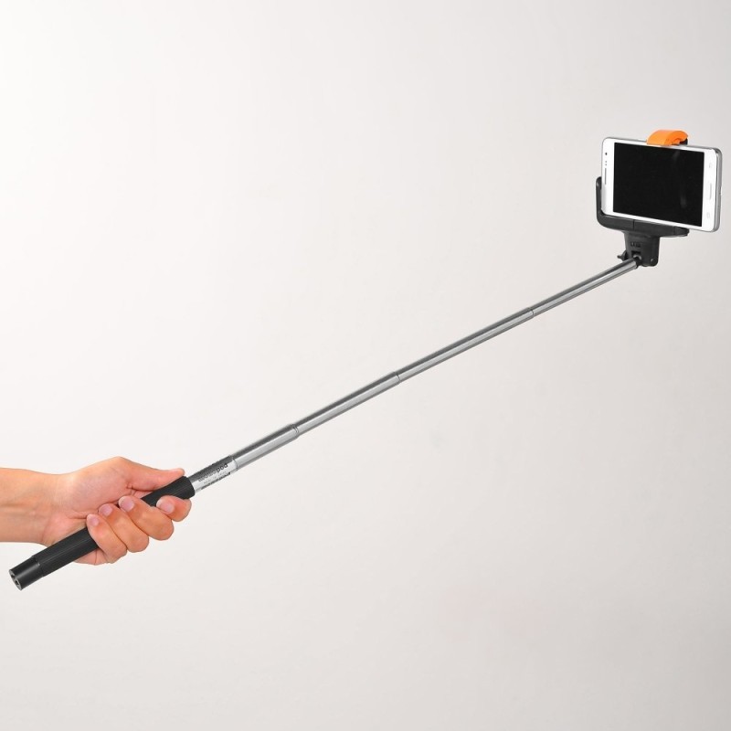 Teleskopická selfie tyč se spouští