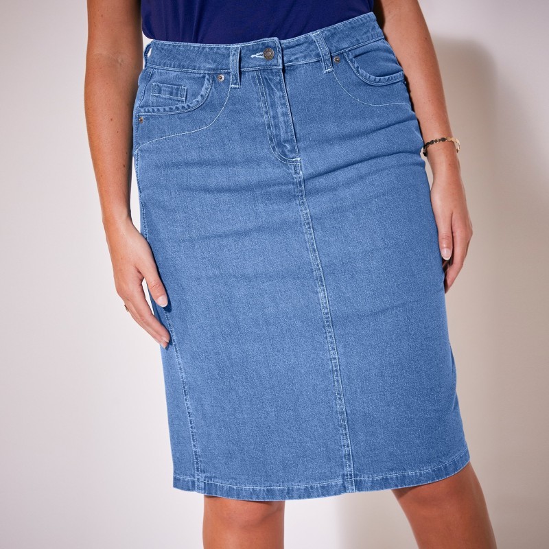Rovná džínsová sukňa