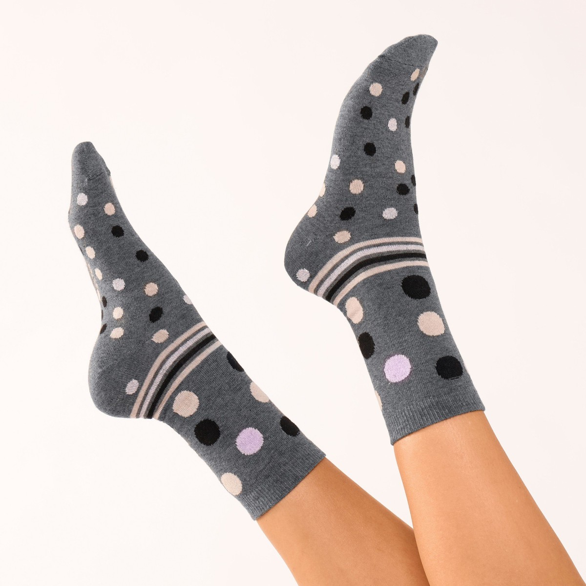 Jednofarebné a bodkované ponožky, 4 páry