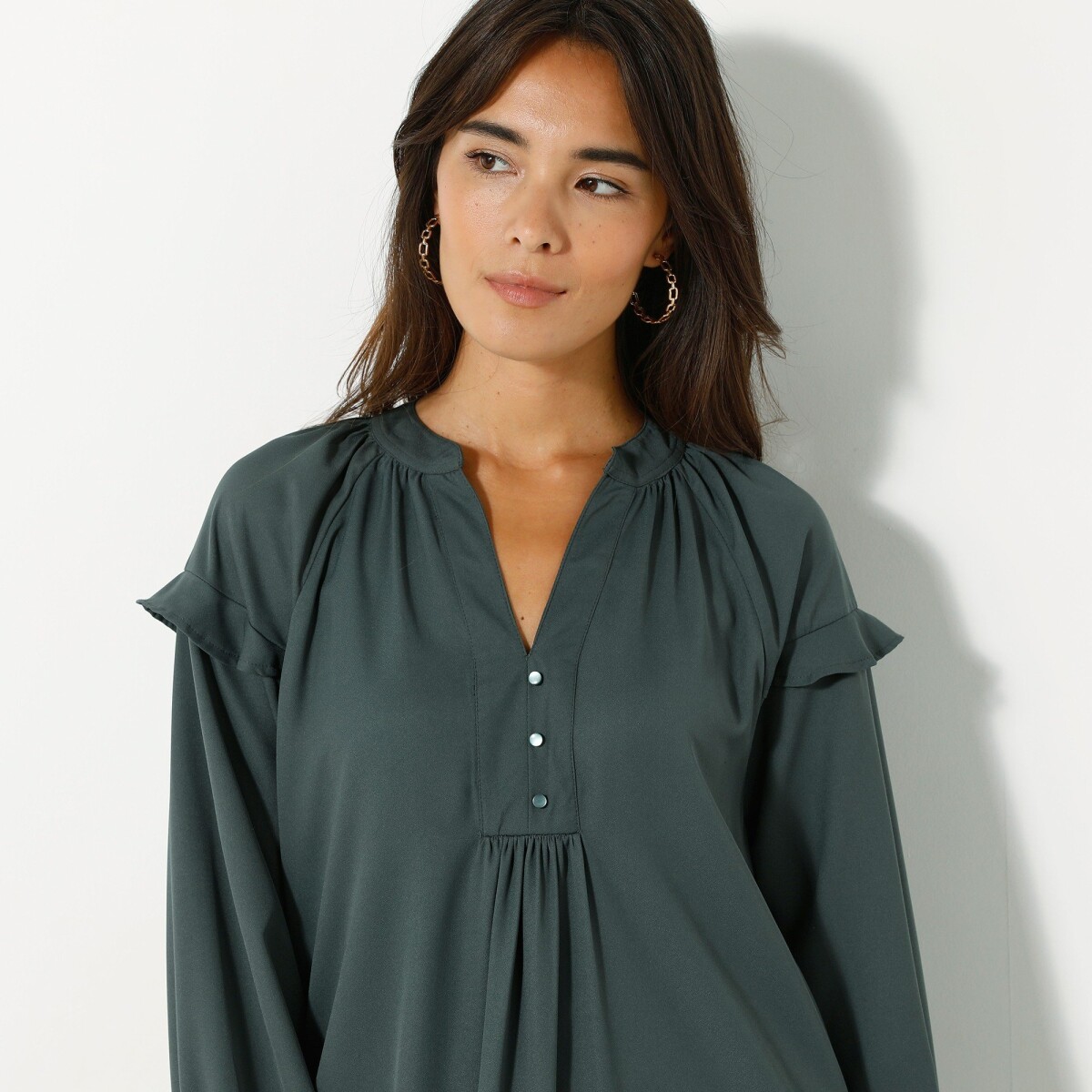 Jednofarebné rovné šaty z recyklovaného polyesteru