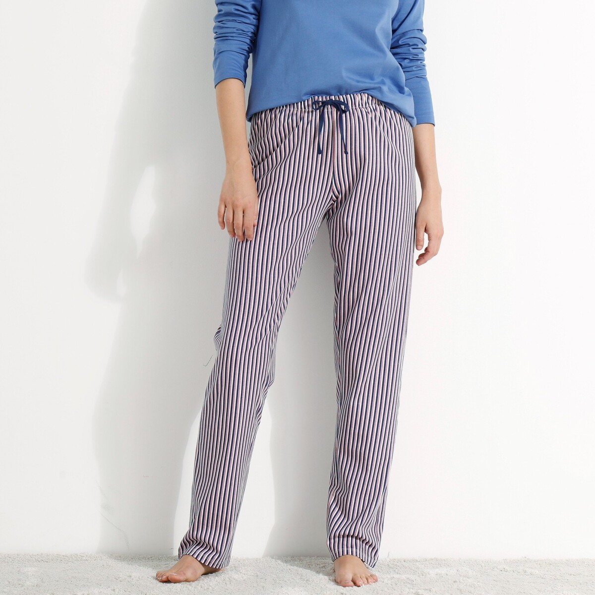 Pyžamové nohavice s potlačou pruhov