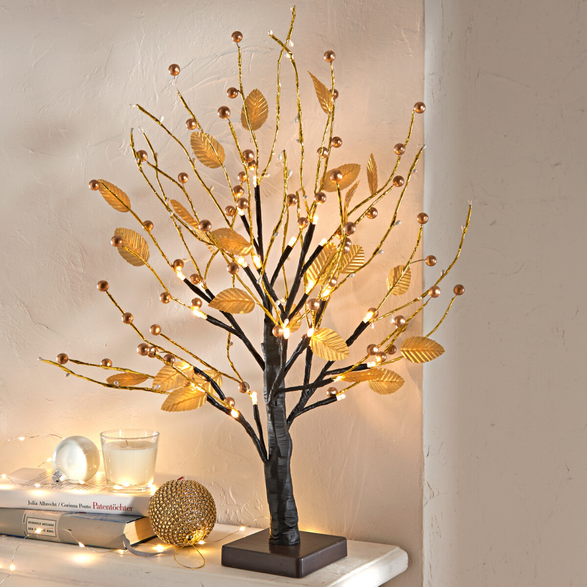 Levně LED strom "Zlaté listy"