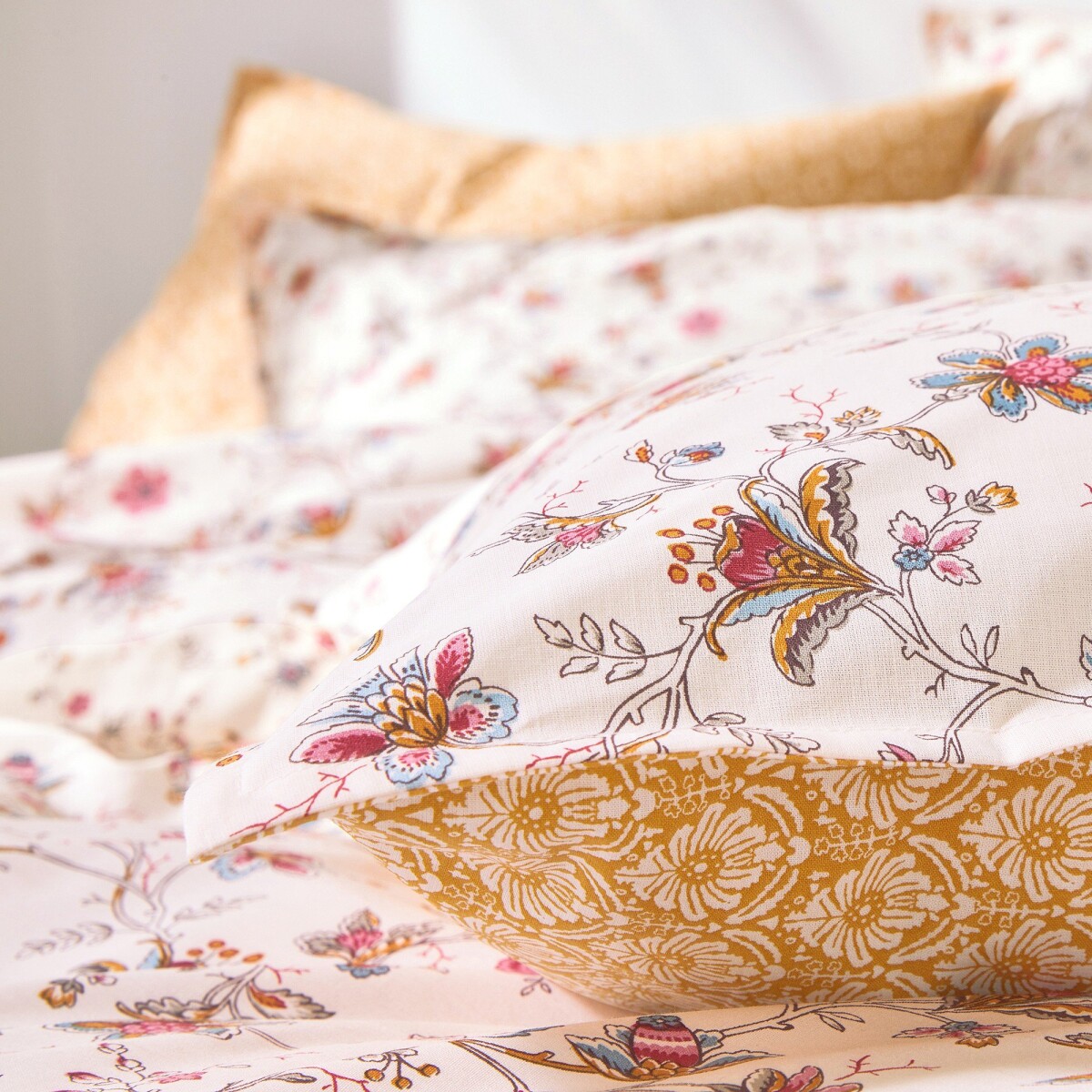 Posteľná bielizeň  Margaux z bavlny s potlačou perzských kvetov