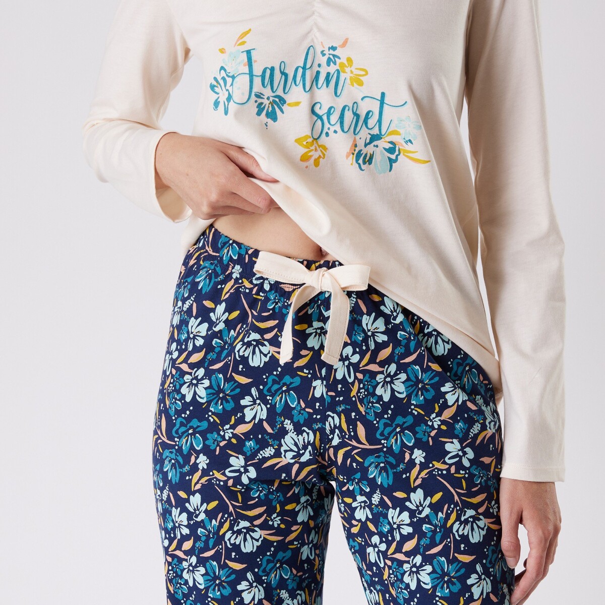 Pyžamové nohavice s potlačou kvetín