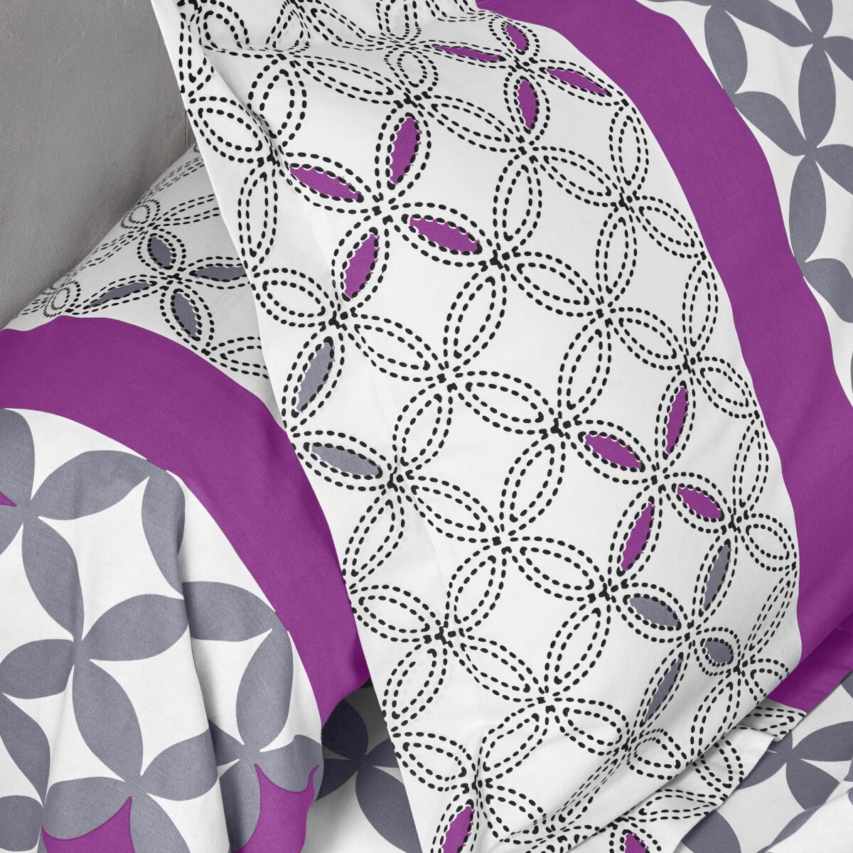 Bavlnená posteľná bielizeň Marlow s geometrickým vzorom