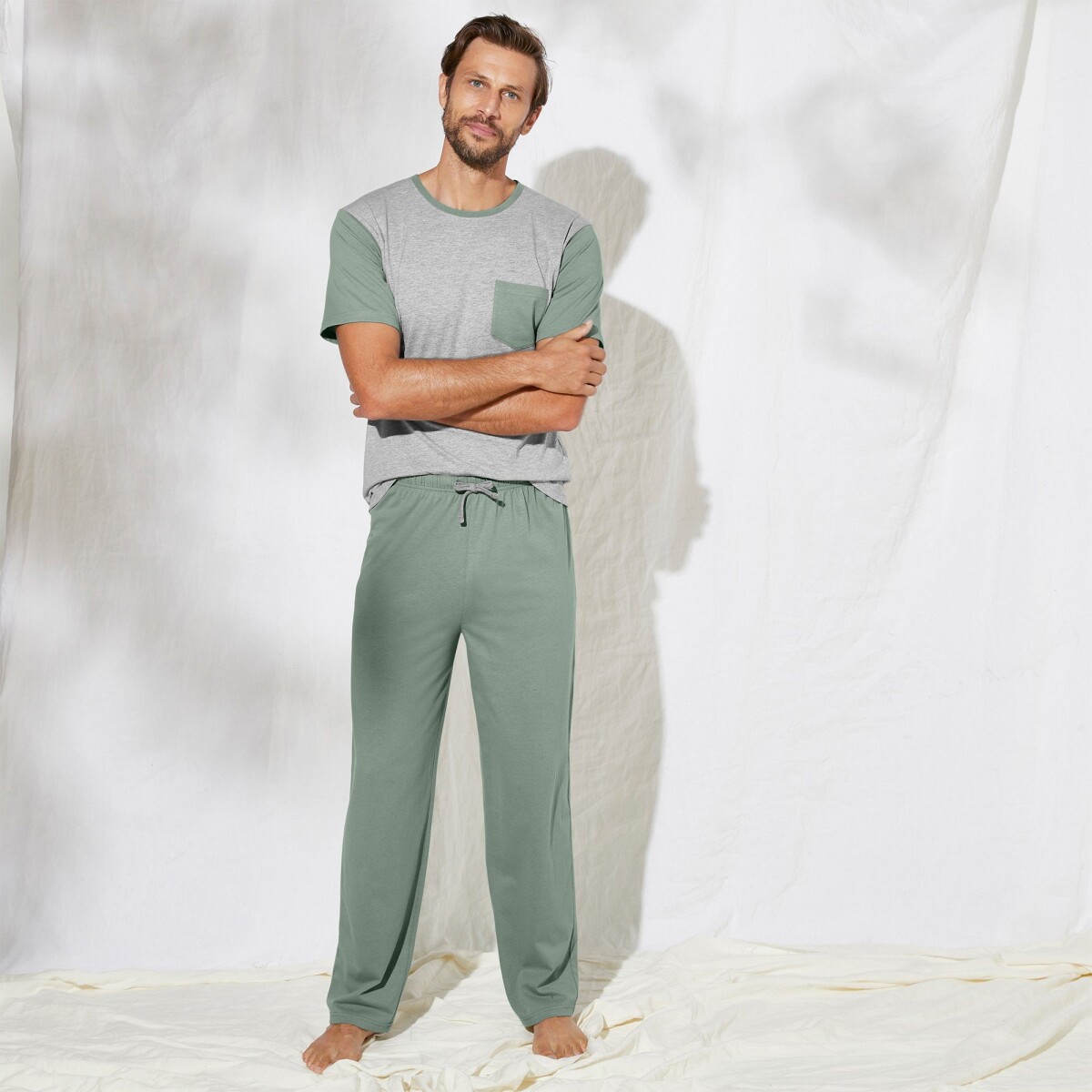 Jednofarebné pyžamové nohavice, zelené