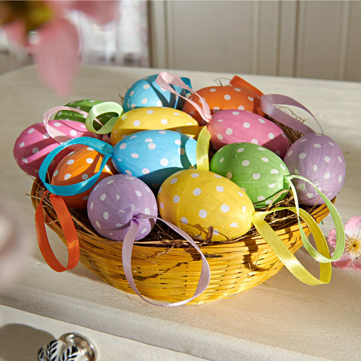 6 dekoratívnych vajíčok