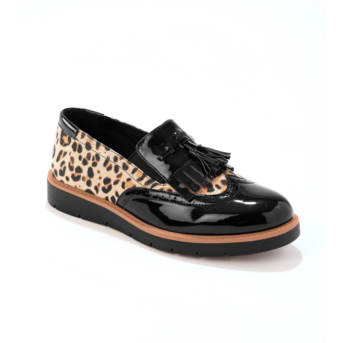 Slippers na kline, so strapcami, leopardí vzor
