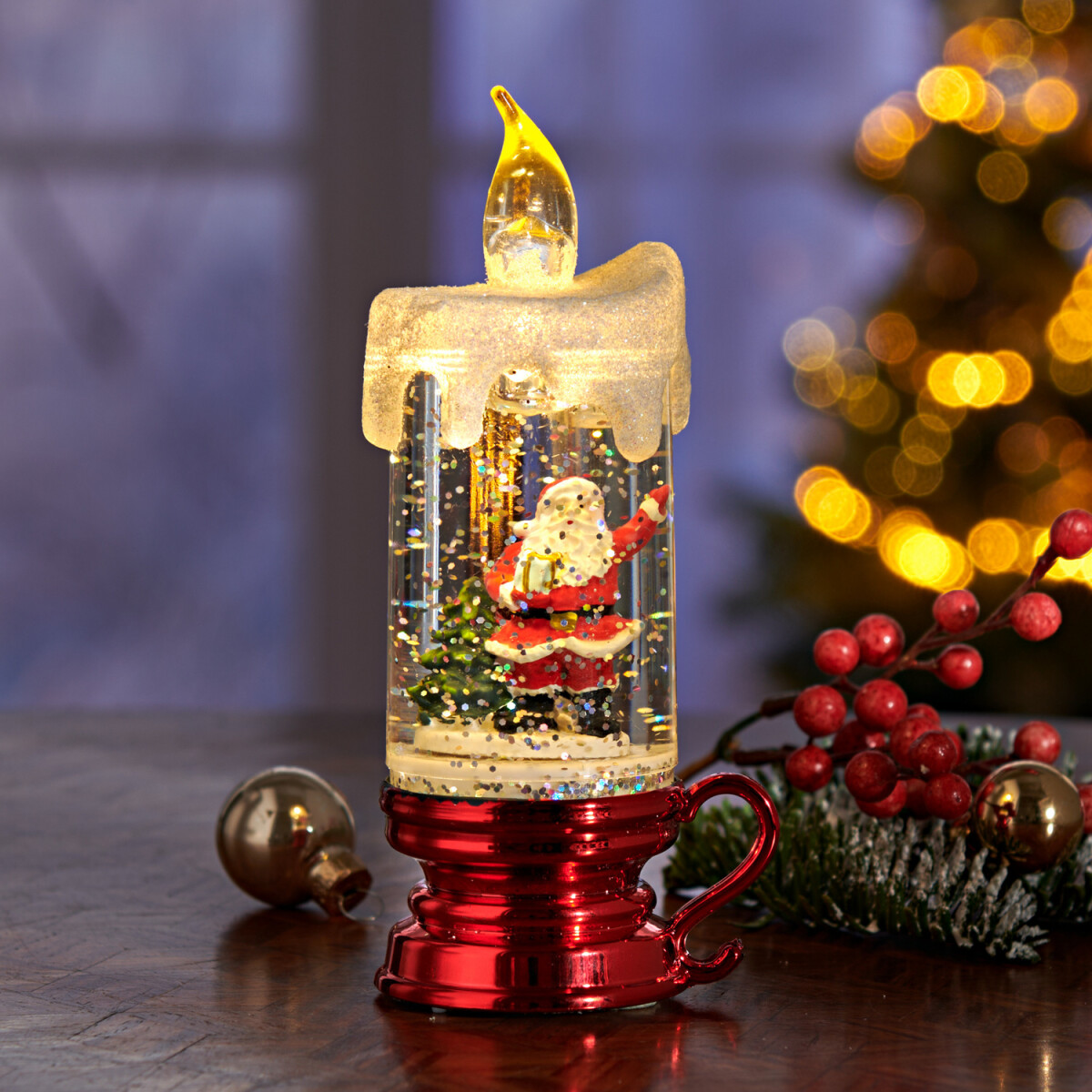 Trblietavá LED sviečka Santa
