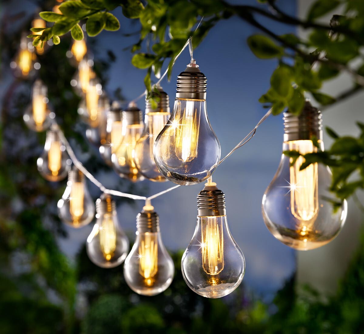 LED svetelná reťaz Žiarovky
