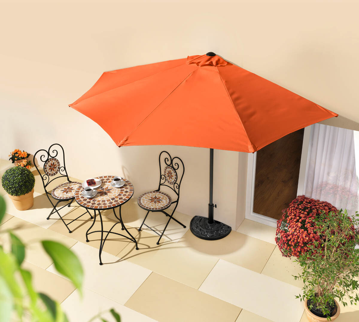 Slnečník polkruhový k stene