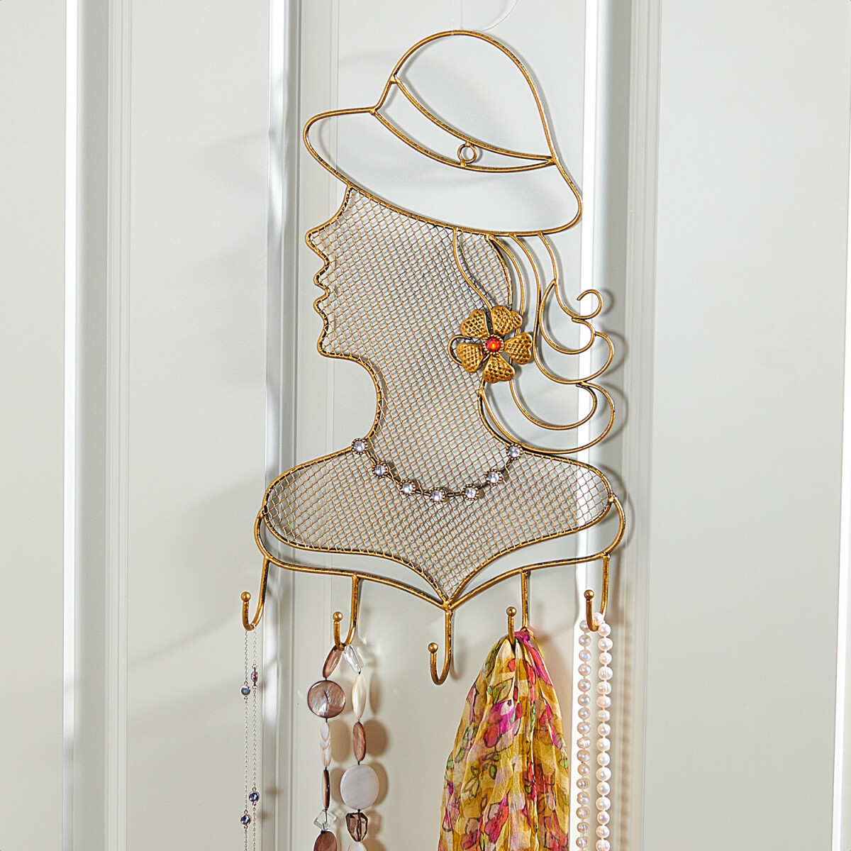 Závesná dekorácia na šperky "Dáma"