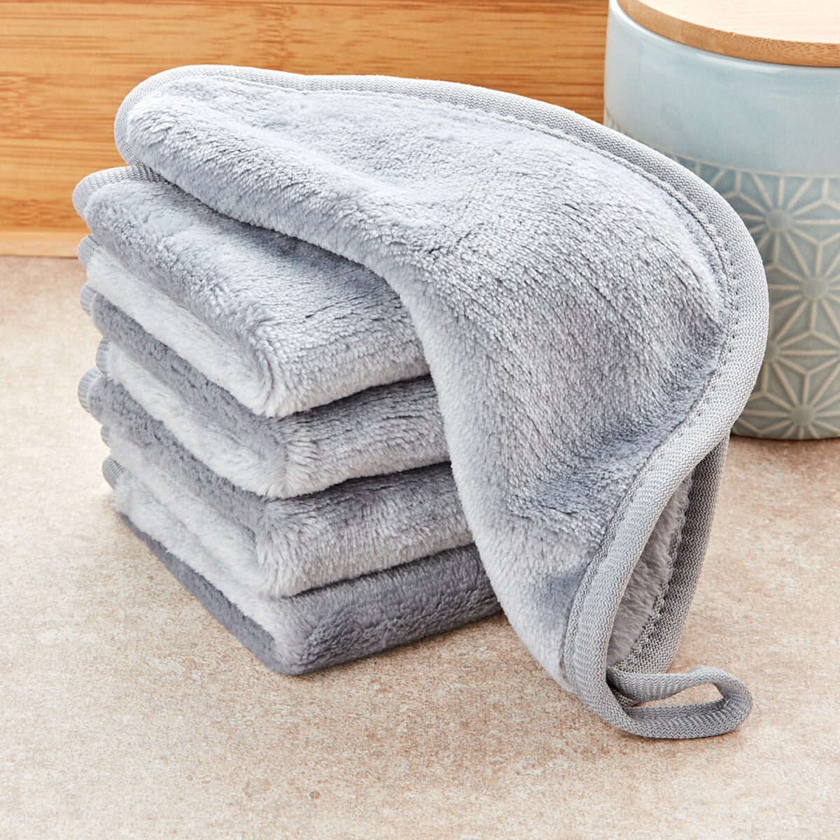 5 opakovane použiteľných obrúskov