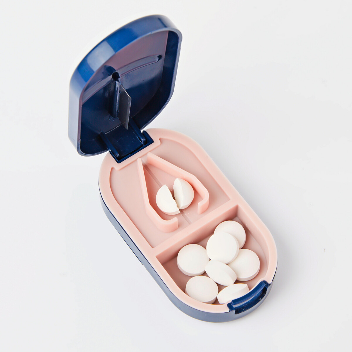 Rezačka tabliet s úložným boxom