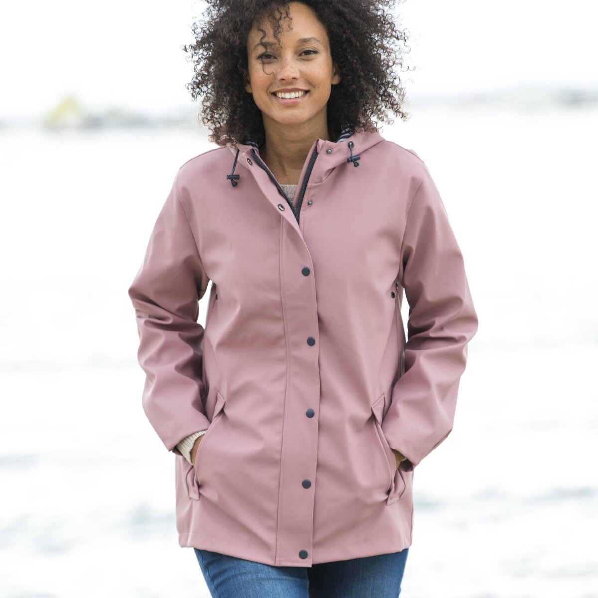 Nepremokavá bunda s kapucňou