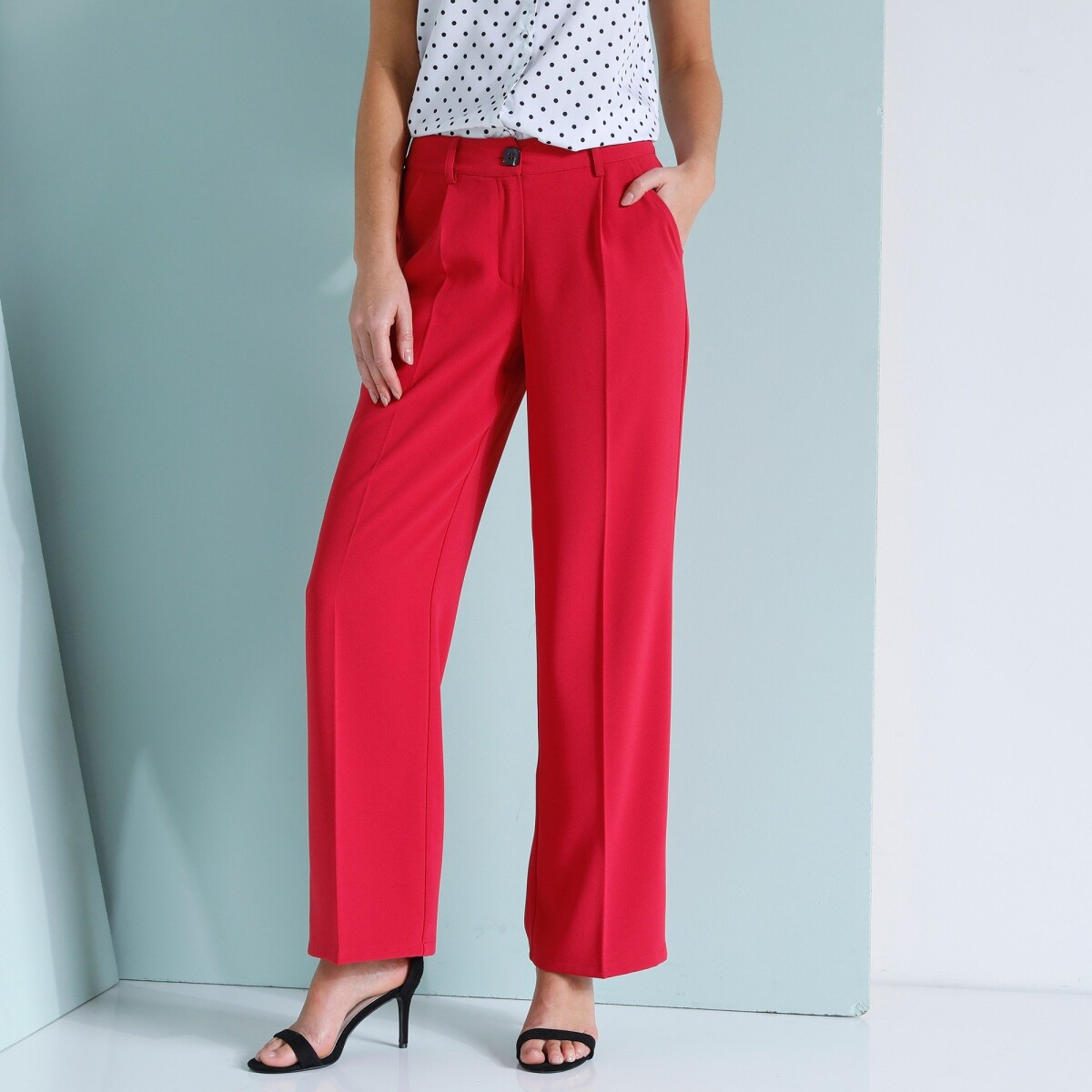 Široké splývavé nohavice