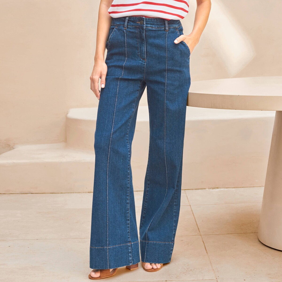 Široké zvonové džínsy