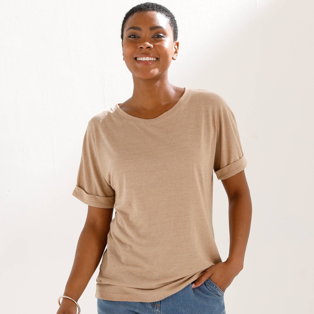 Tričko s prímesou ľanu a okrúhlym výstrihom