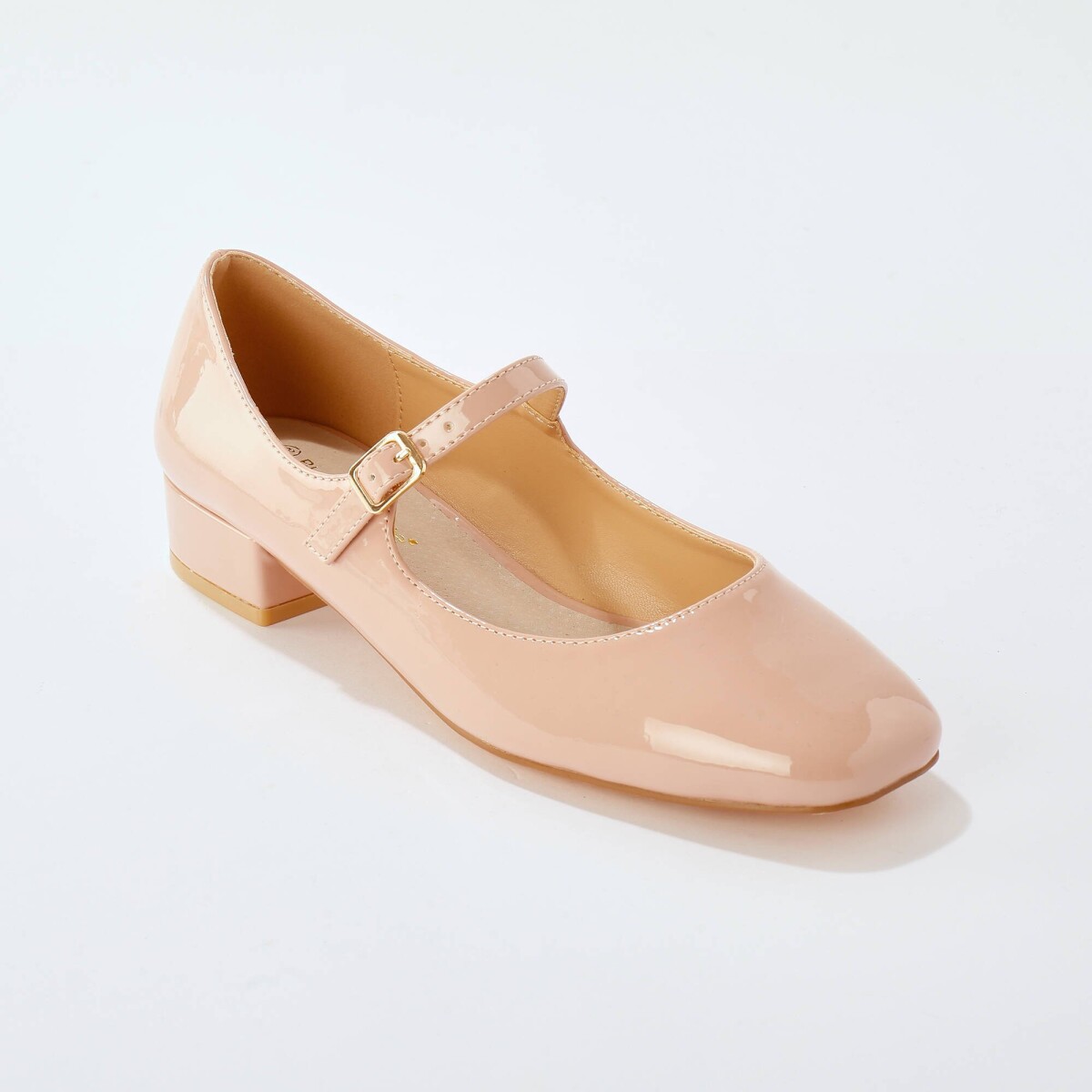 Lakované poltopánky na podpätku