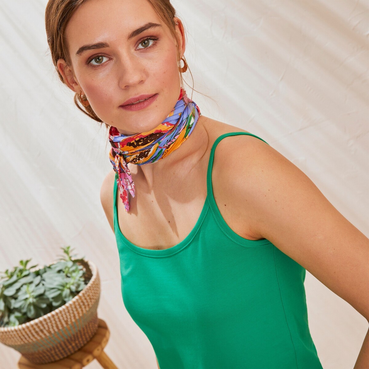 Top z bio bavlny s tenkými ramienkami