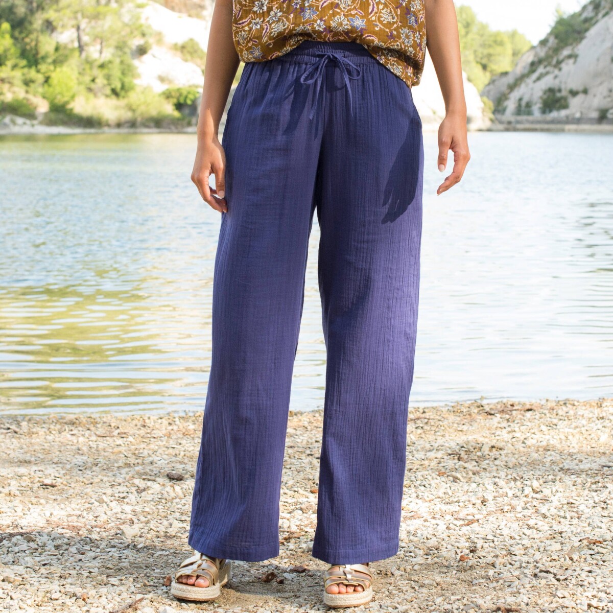 Mušelínové široké nohavice s vysokým pásom