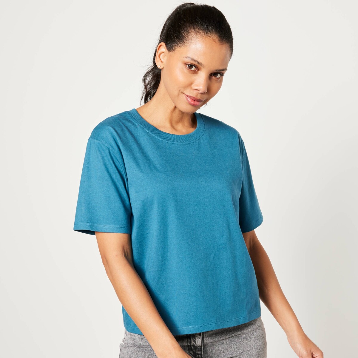 Voľné tričko s krátkymi rukávmi