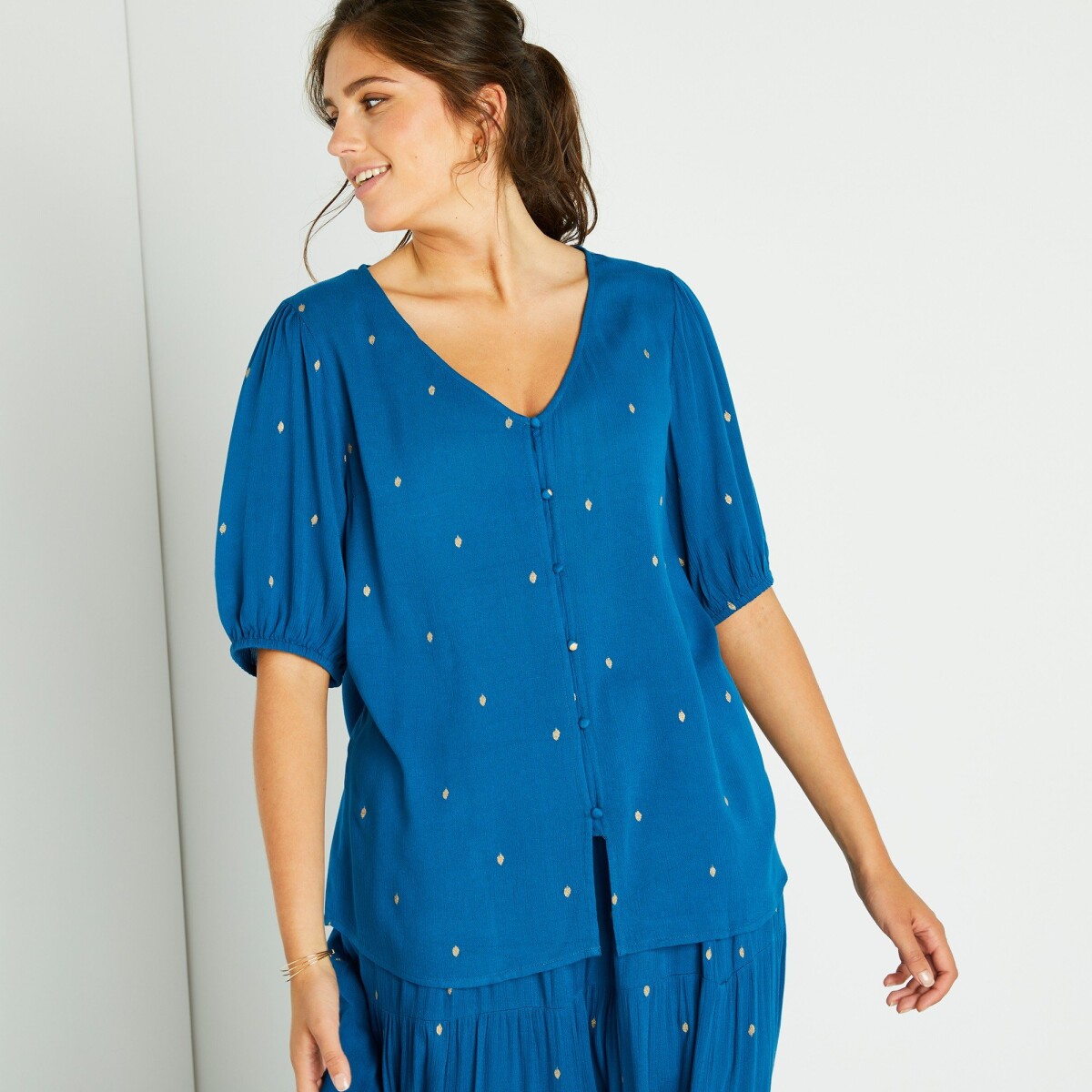 Blúzka so zlatou potlačou