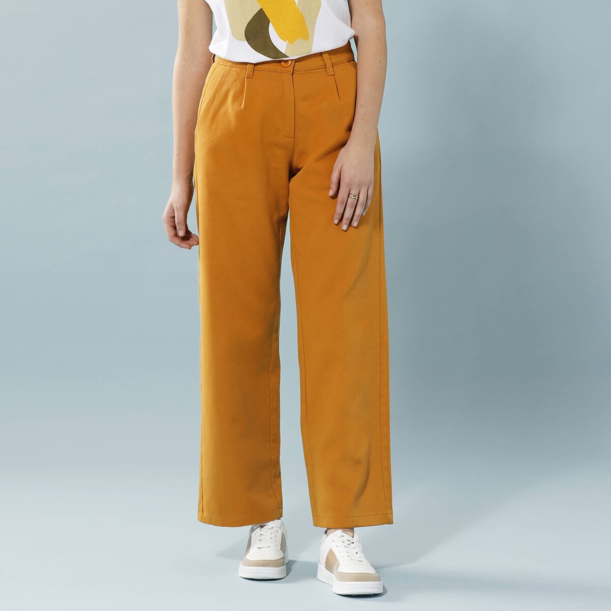 Keprové široké nohavice pre nižšiu postavu