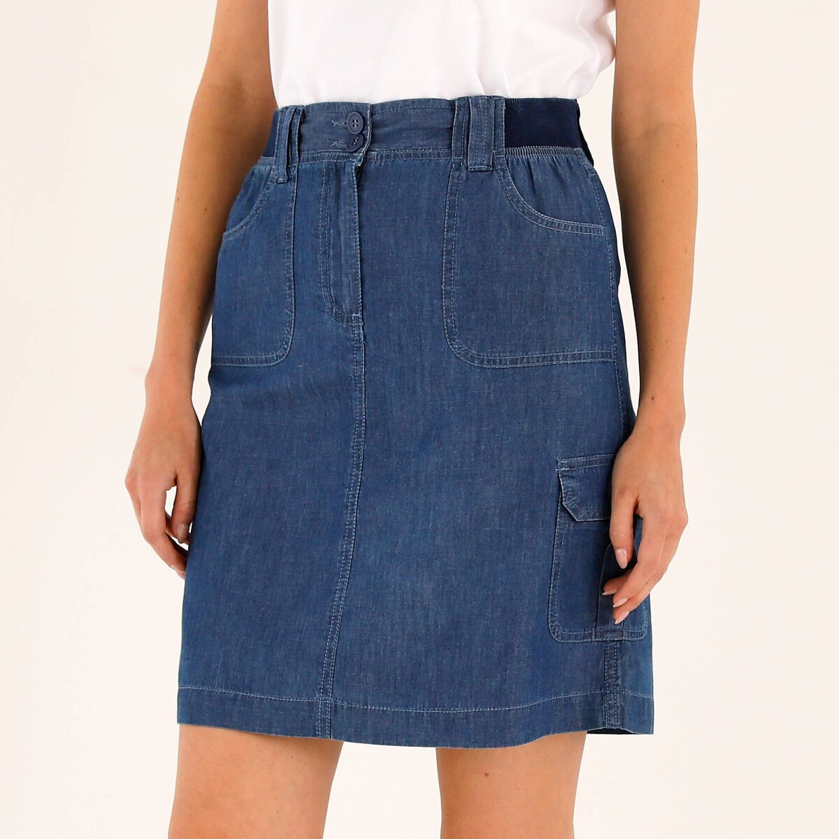 Krátka džínsová sukňa s vreckami