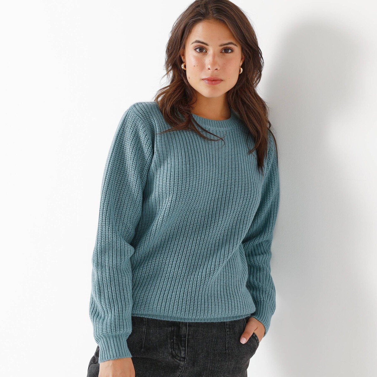 Pulóver s okrúhlym výstrihom a hladkým vzorom