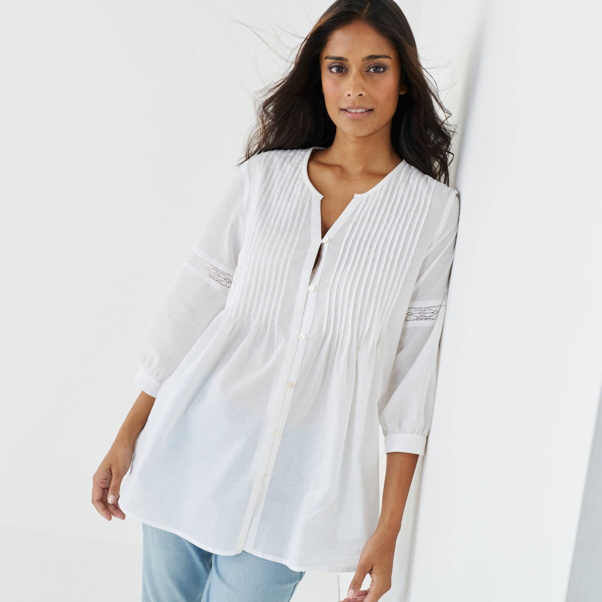 Jednofarebná tunika so zámikmi a macramé