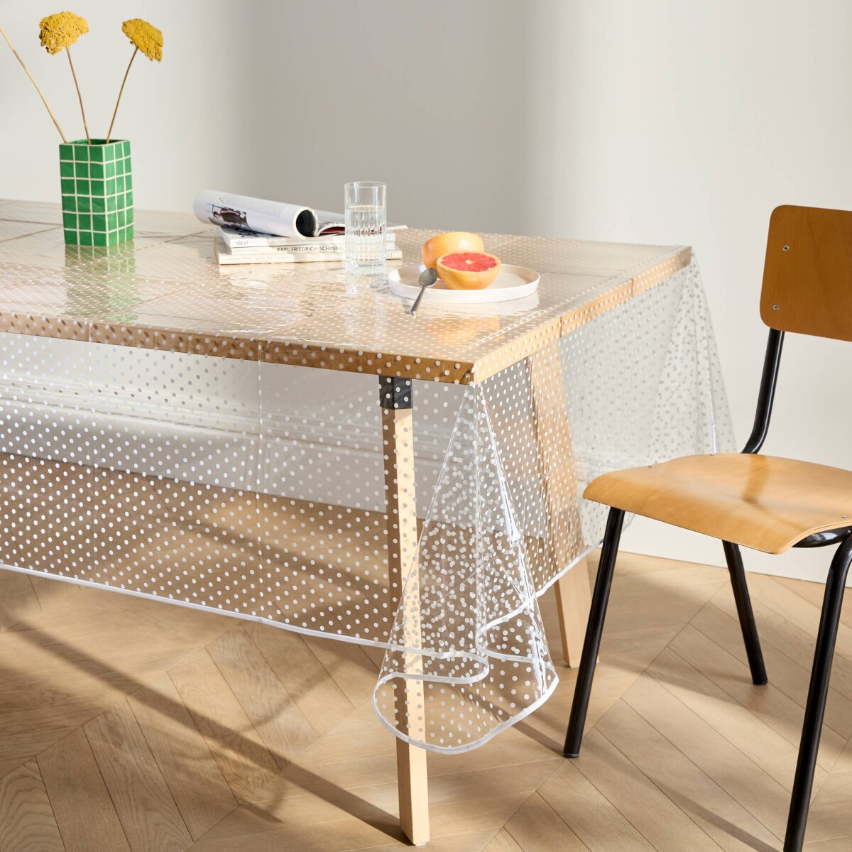 Priehľadný voskovaný obrus