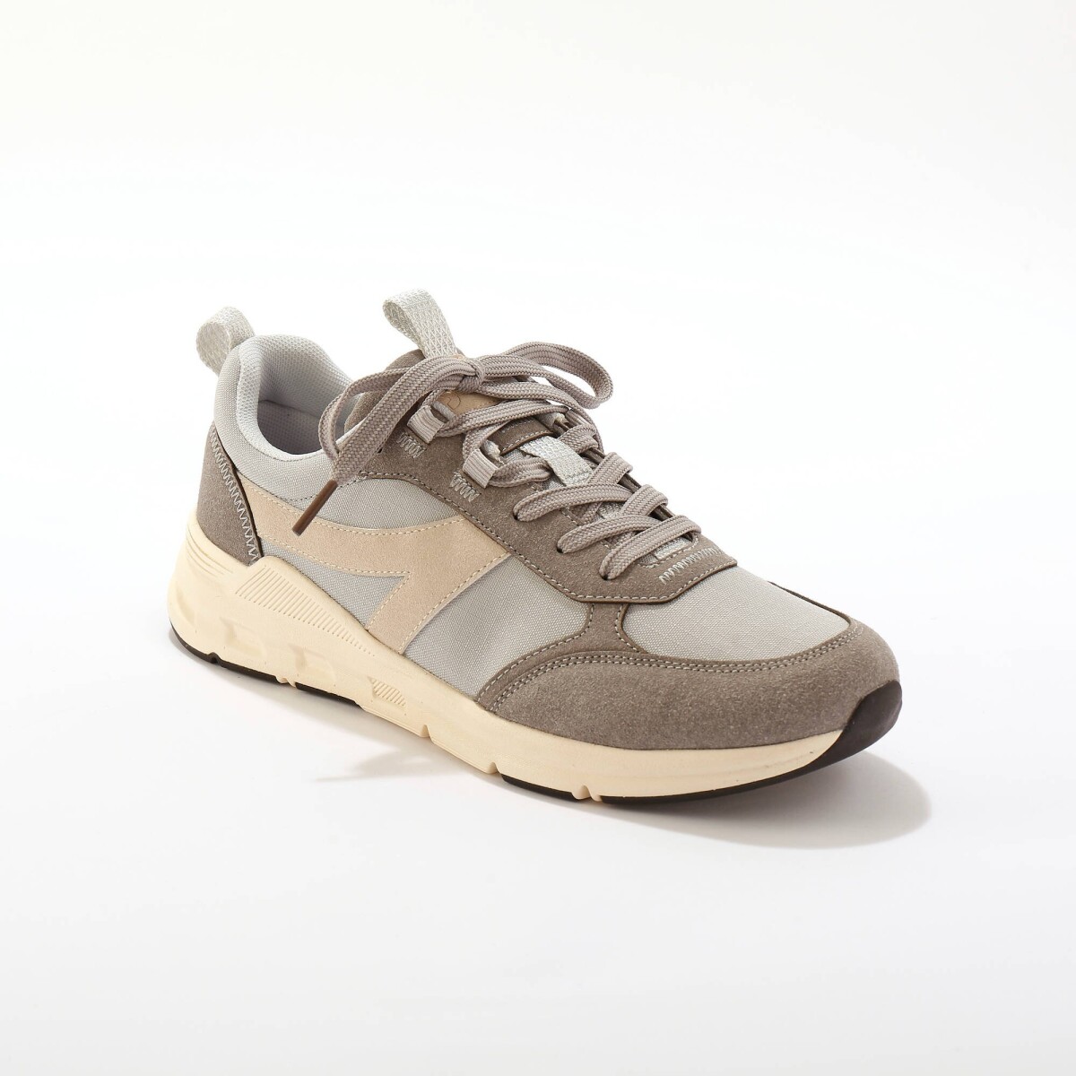 Tenisky z 2 materiálov, na klinovej podrážke