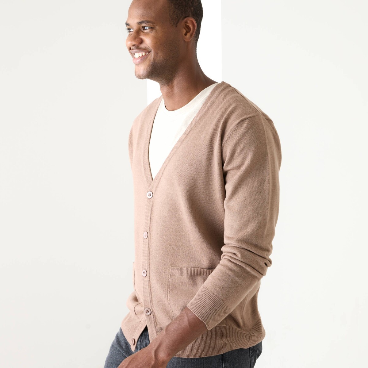 Sveter na zapínanie