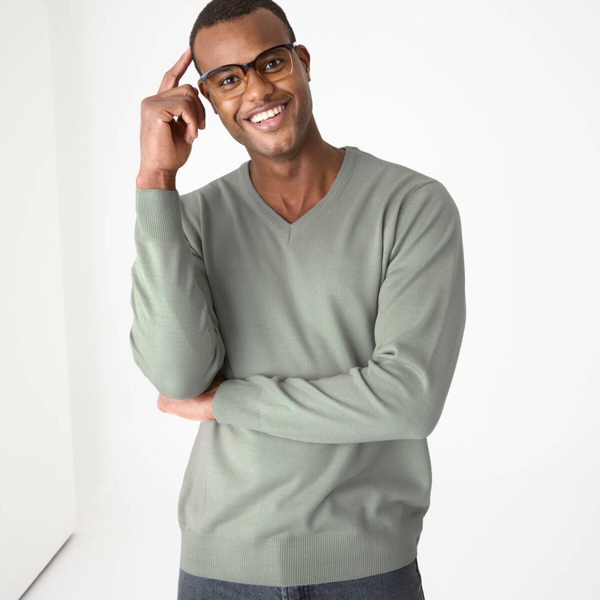 Pulóver s výstrihom do V, 100 % akryl