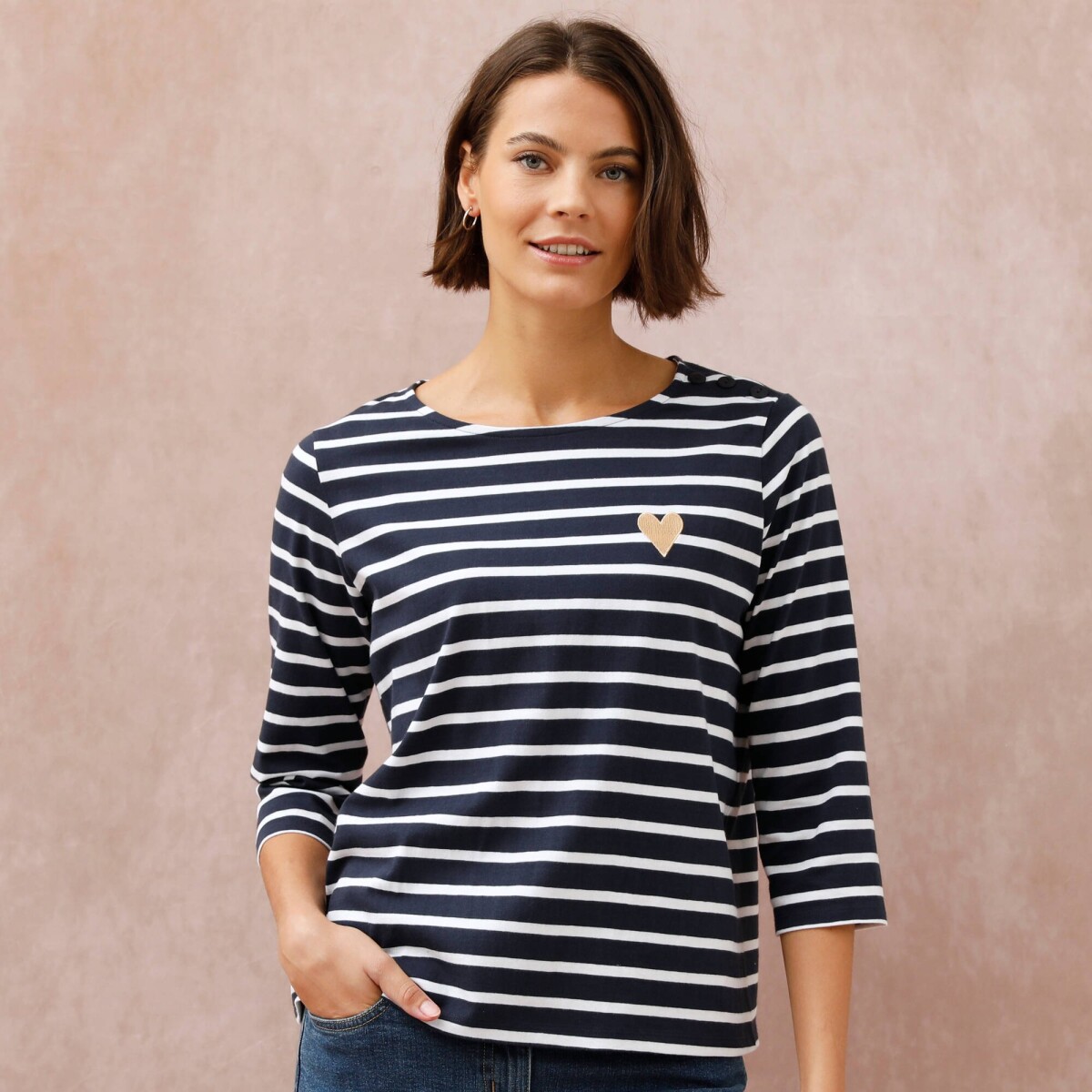 Pruhované tričkoz bio bavlny s výšivkou srdca