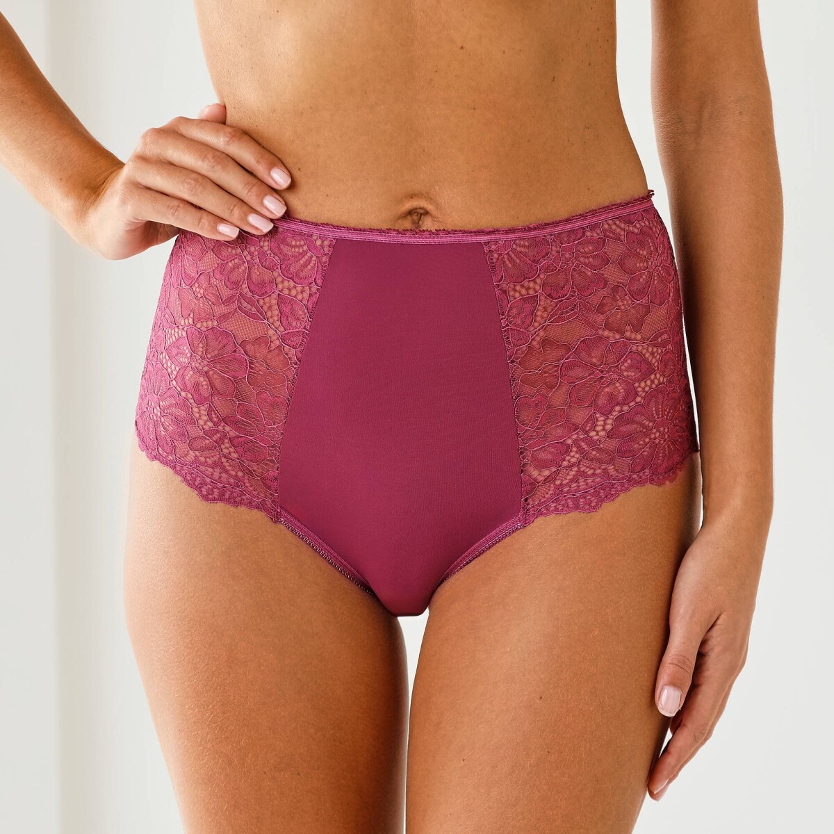 Súprava 2 maxi nohavičiek s vysokým pásom z čipky a mikrovlákna