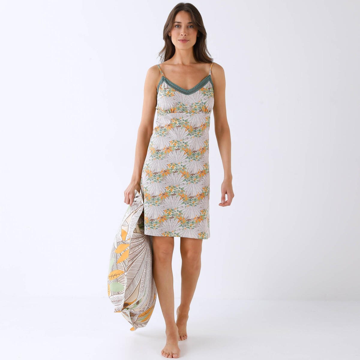 Nočná košeľa Mada s potlačou džungle