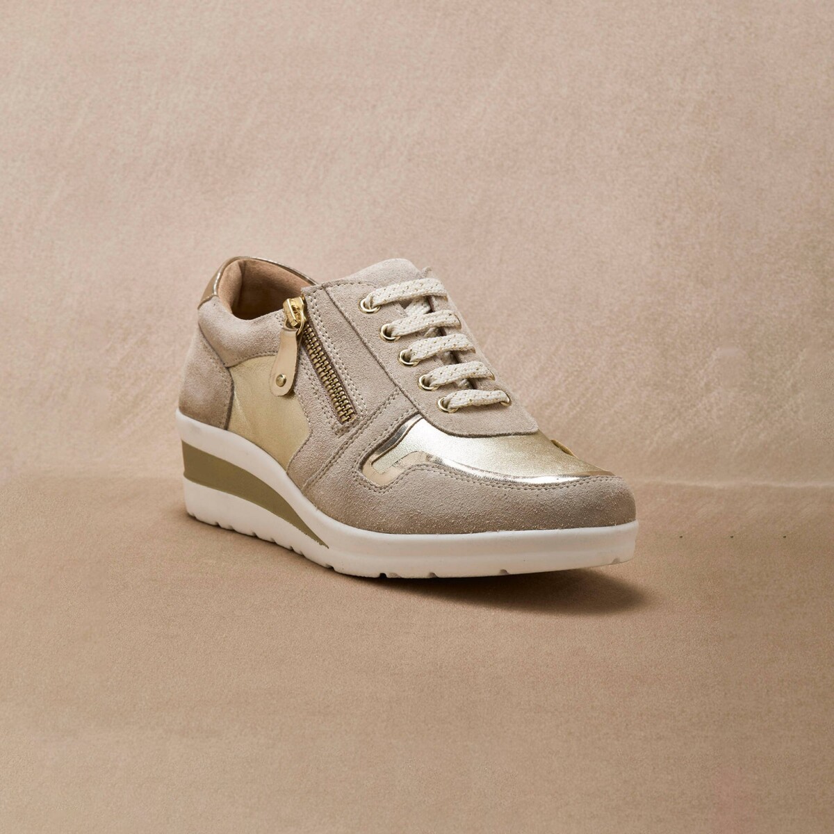 PÉDICONFORT® - Derbies so šnúrkami, na klinovej podrážke