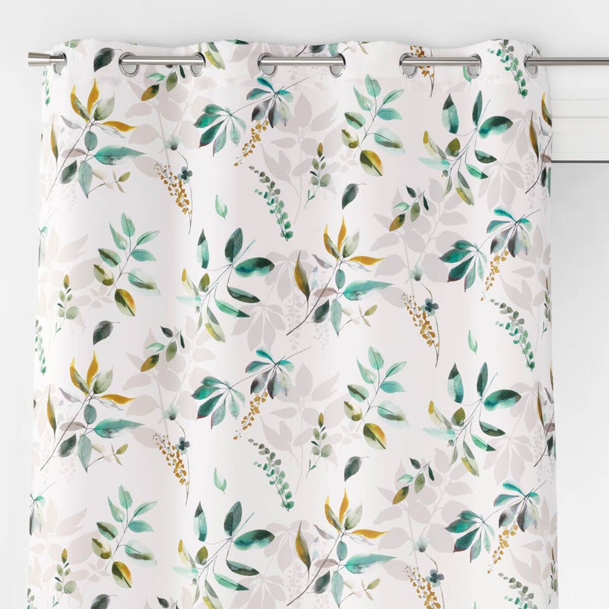 Záves s očkami a rastlinnou potlačou