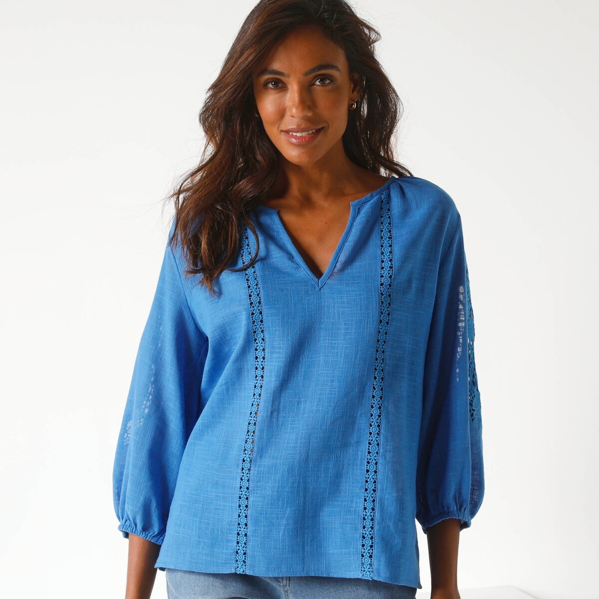 Blúzka s ažúrovou výšivkou