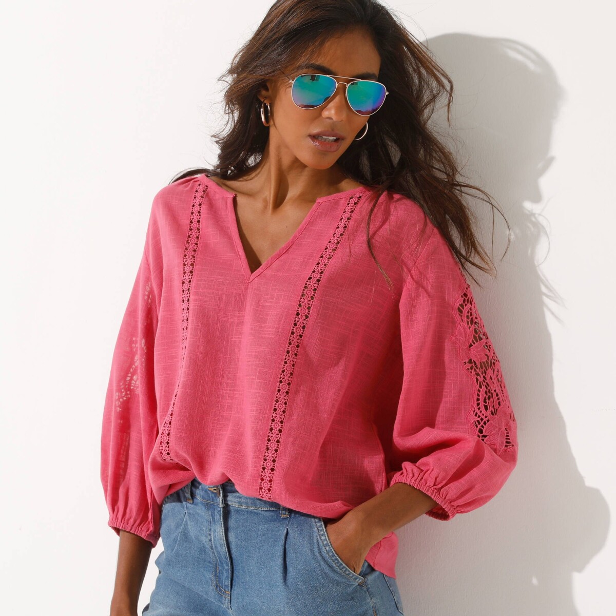 Blúzka s ažúrovou výšivkou