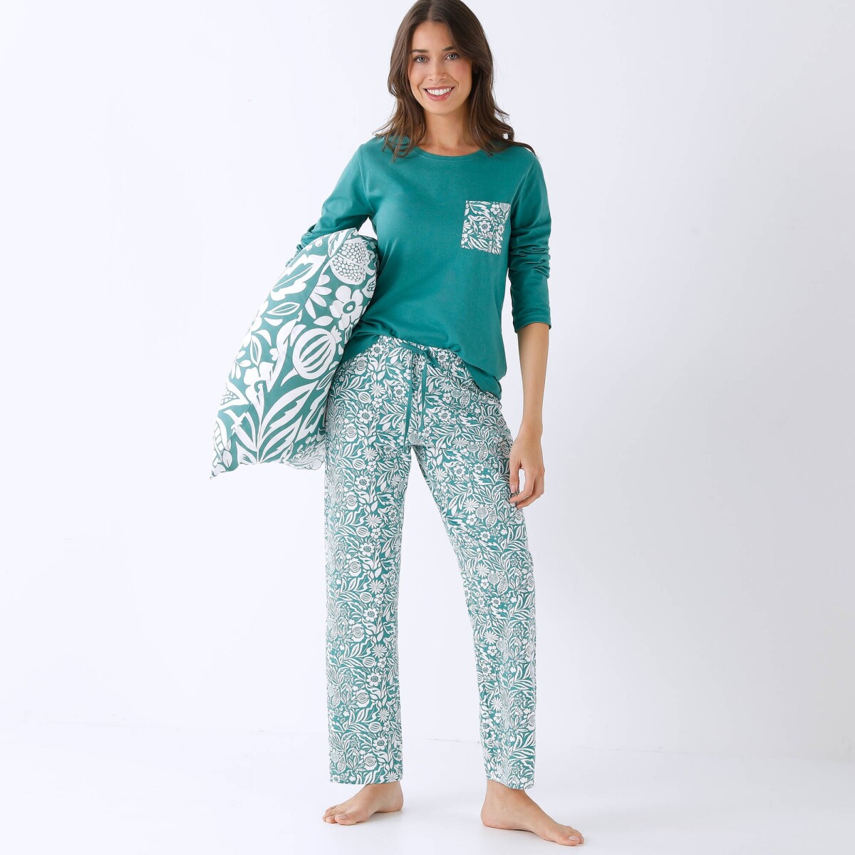 Pyžamo Montego s nohavicami a potlačou