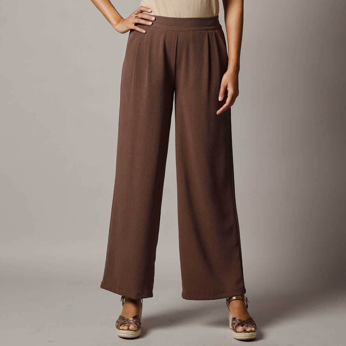 Široké krepové nohavice s vysokým pásom