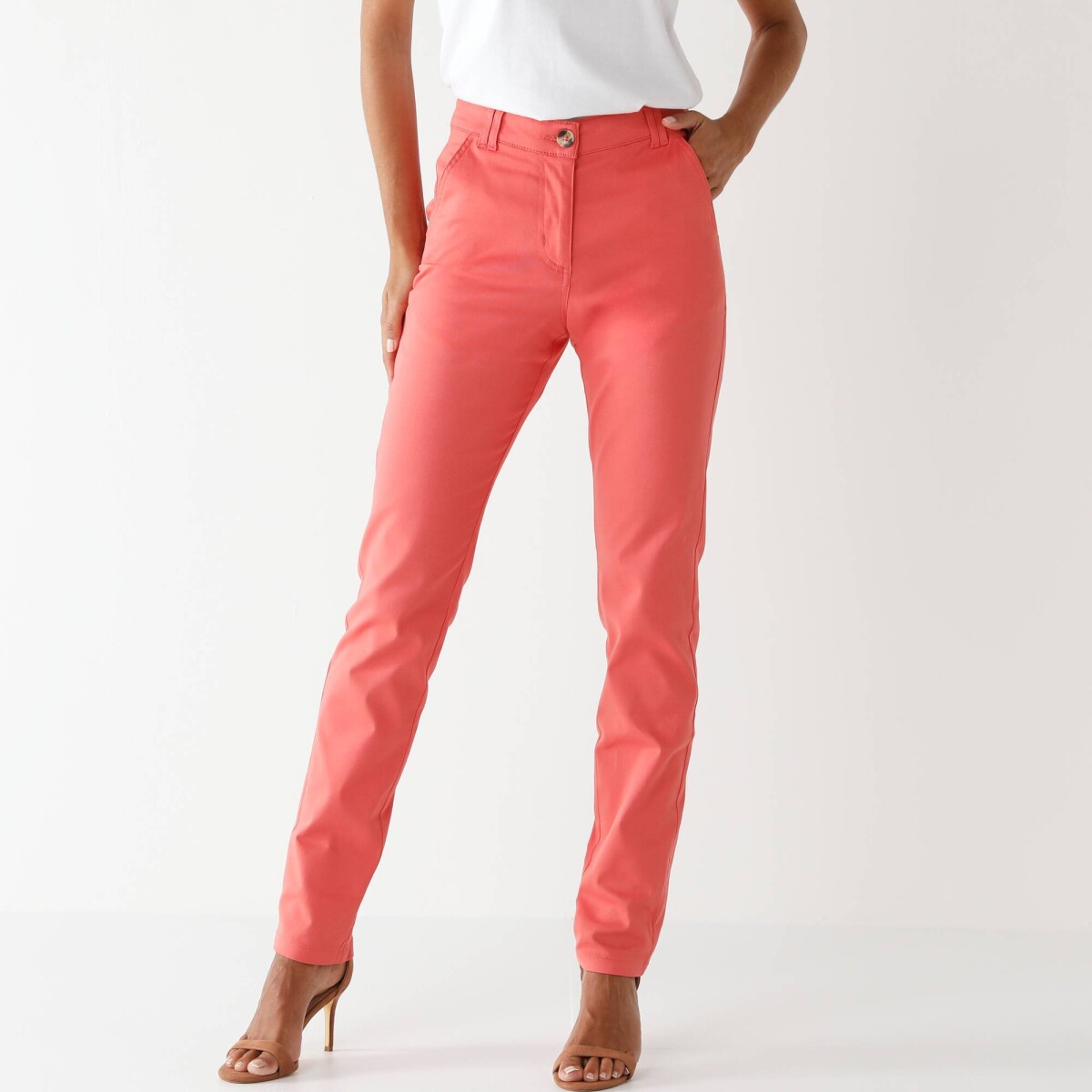 Strečové chino nohavice